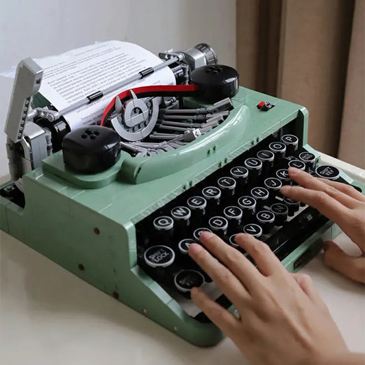 Retro Typewriter by Phonix